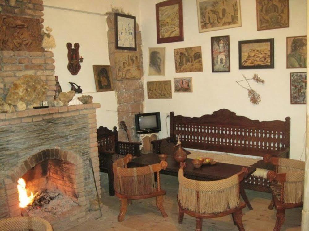 Guest House Gallery Oni Luaran gambar